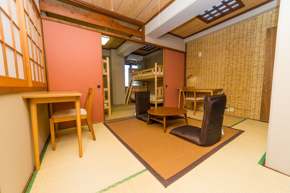 All Friends Guest House Наґо Екстер'єр фото